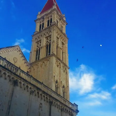 Lovely Place By The Beach, Enjoy Splendid Break Apartment Trogir